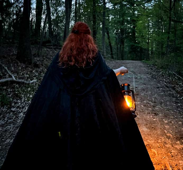 Hermitage Ruins Ghost Walks in Ancaster (Hamilton) - Walking into the woods at night