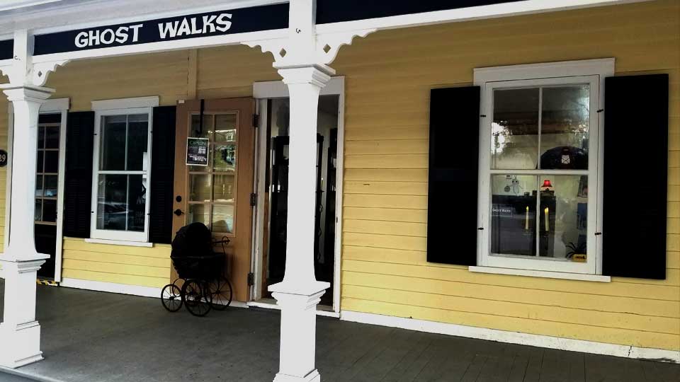 Ghost Walks Gift Shop at 127 Queen Street in Niagara-on-the-Lake, Ontario, Canada