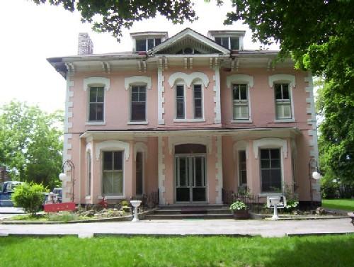 Niagara Falls Region - Top 10 Most Haunted Places to Visit - Glenview Mansion