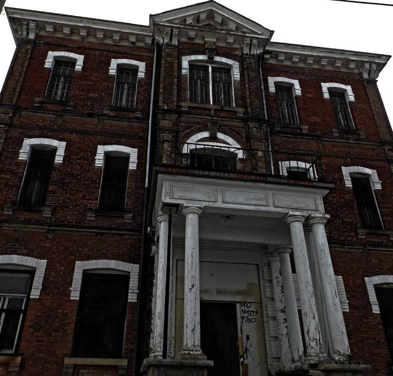 Top 10 most haunted places to visit in Hamilton - Century Manor Asylum