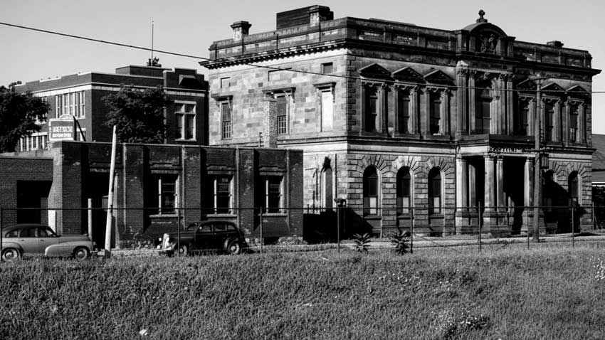 Dark Lady of Hamilton's Custom House Article by Ghost Guide Daniel - 1920s building