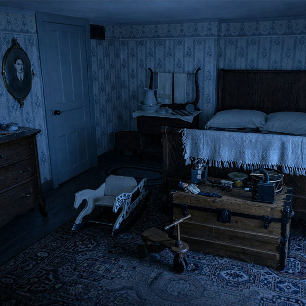 Ireland House Ghost Hunts Event - Bedroom