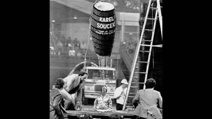 Niagara Falls | Legends & Daredevils - Karel Soucek daredevil death