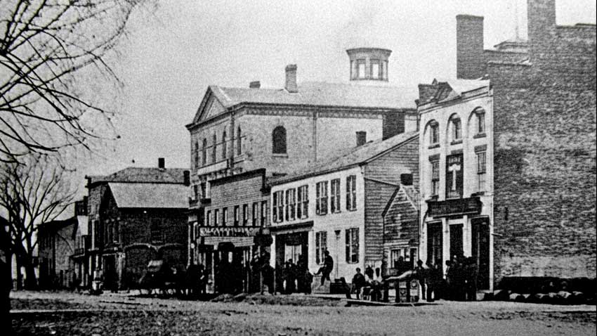 Why Niagara-on-the-Lake is Canada’s Most Haunted Town - Historic Photo of Queen Street