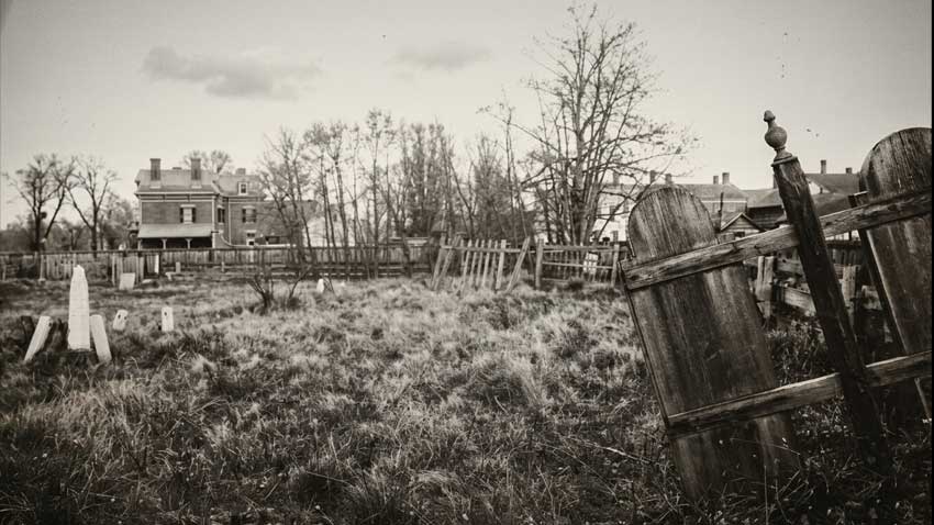 Graves & Ghosts of Toronto’s Victoria Square | Run down Graveyard